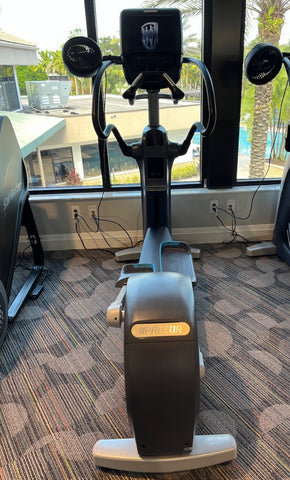 Precor Experience Series EFX 863 with Converging CrossRamp and P82 Console