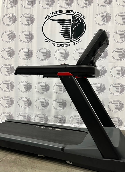 Star Trac 4 Series Treadmill w/15" Embedded Display - Black