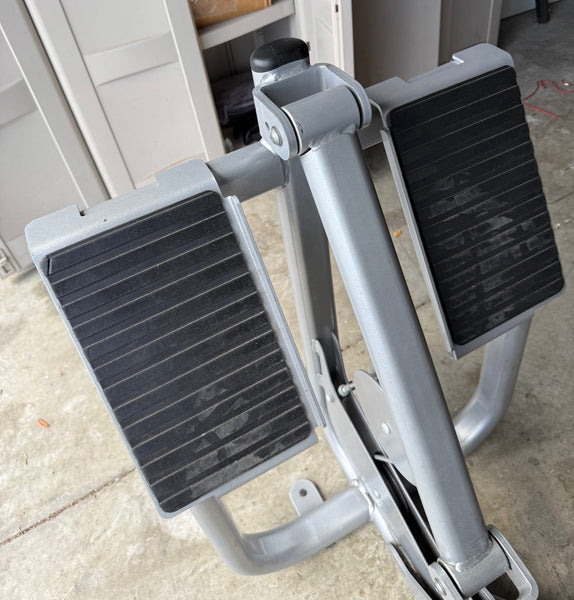 Cybex VR1 Leg Press