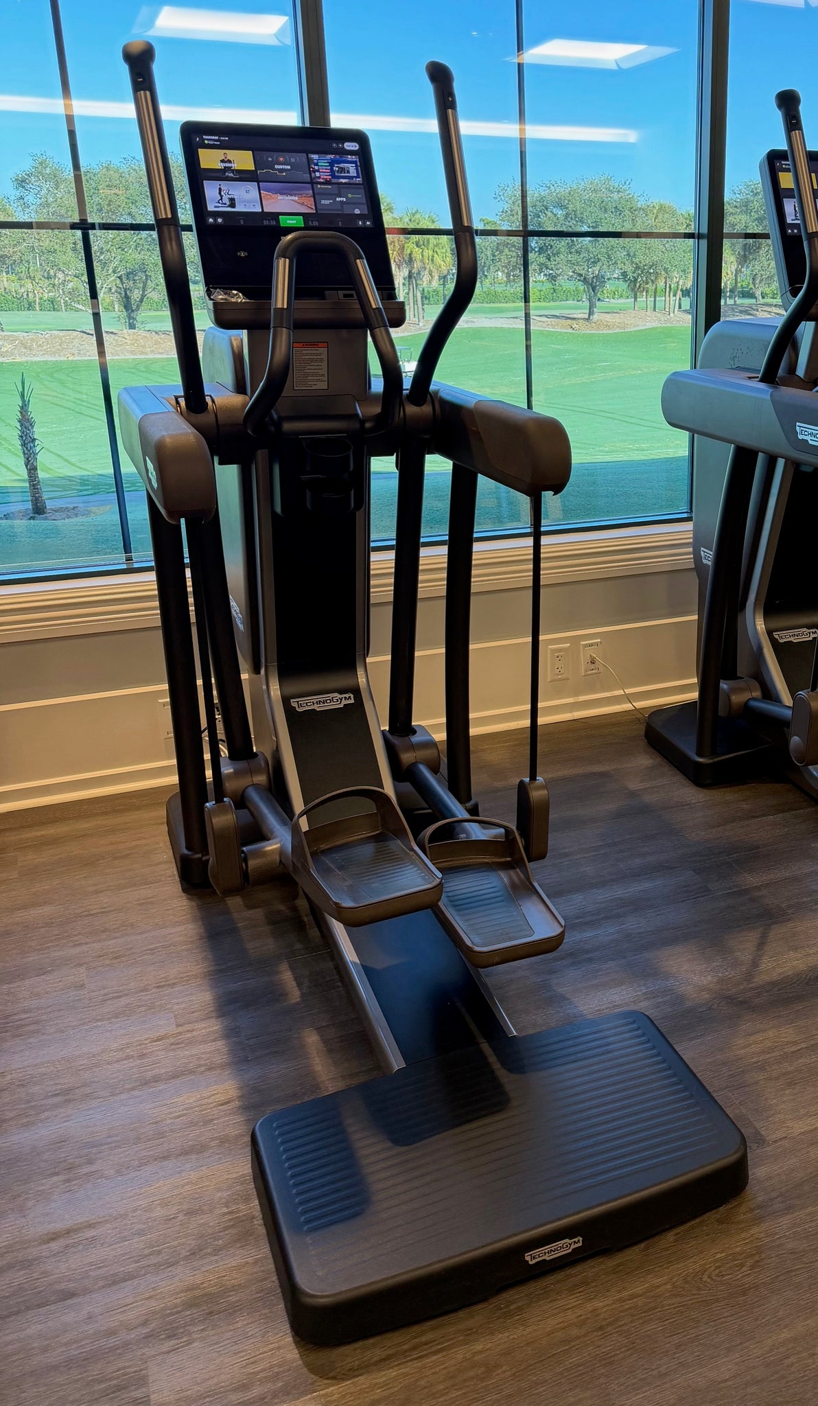 TechnoGym ARTIS Vario with LIVE Console