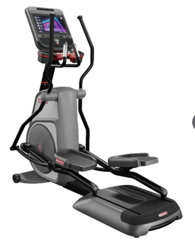 Star Trac 8 Series Cross Trainer