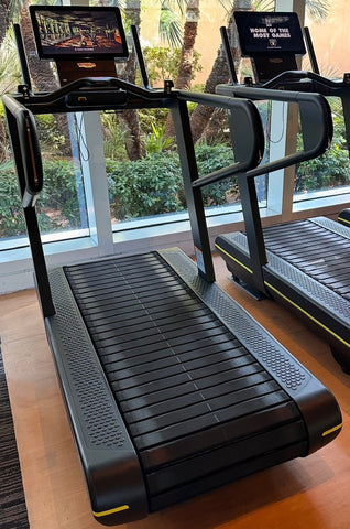 SKILLRUN LIVE 7000 with LIVE ENTERTAINMENT CONSOLE