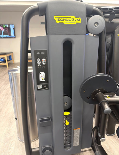 SELECTION 900 ARM CURL