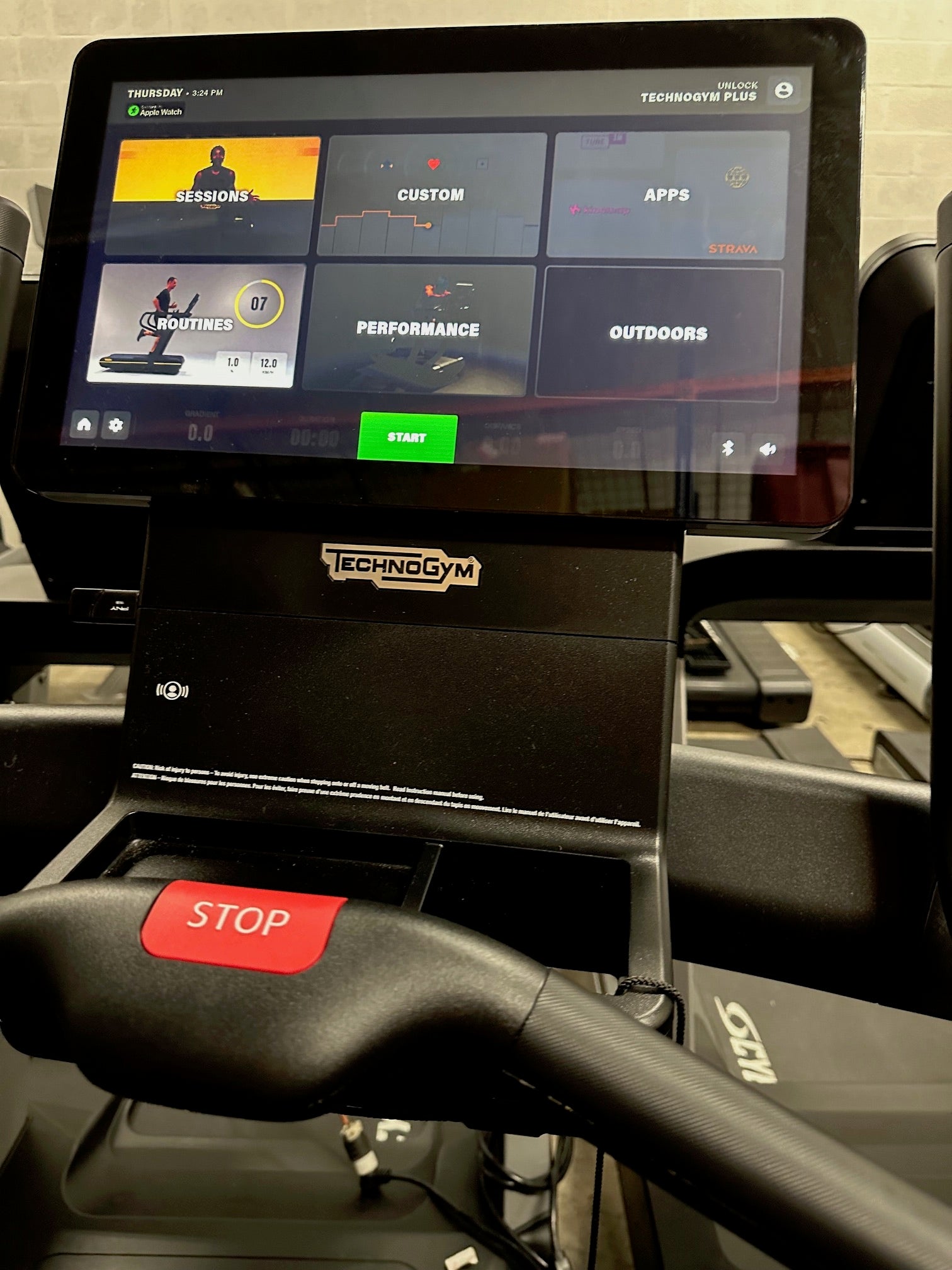 TechnoGym SkillRun Treadmill with LIVE Console ( 4 years old)