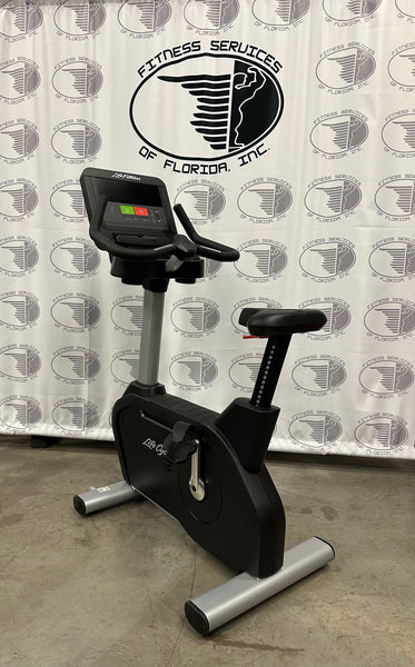 Life Fitness Integrity Upright Cycle